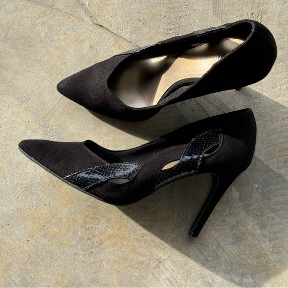 Fioni black suede and snake twist high  Heels - Picture 5 of 7